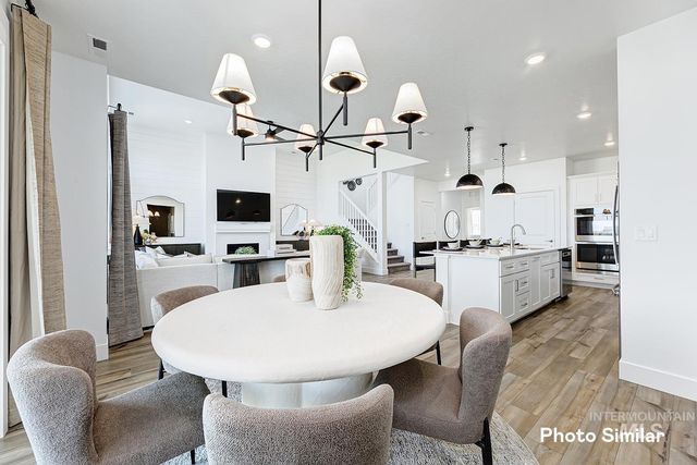 5084 N Bartok Ave, Meridian, ID 83646