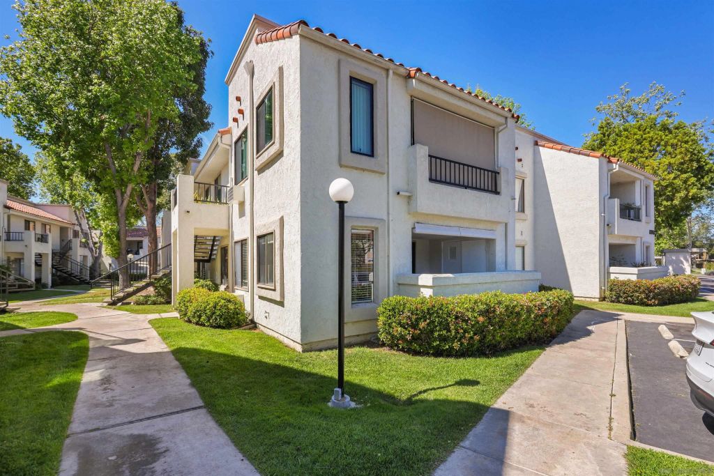 8393 Capricorn 91, San Diego, CA 92126