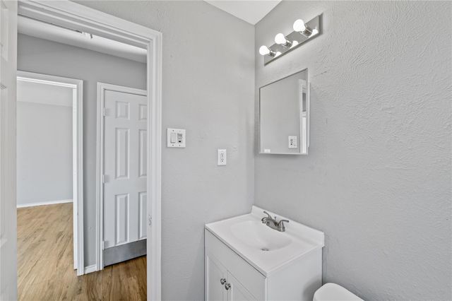 710 13th Street N, Texas City, TX 77590