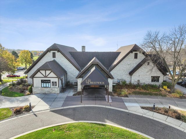 10560 Bent Pine Lane, Woodbury, MN 55129