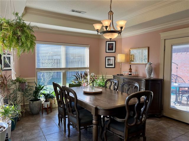 321 Essex Way, Centerton, AR 72719