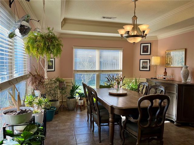 321 Essex Way, Centerton, AR 72719