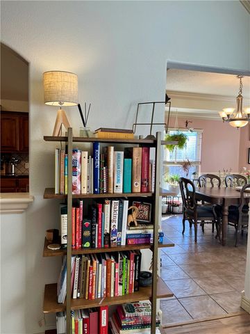 321 Essex Way, Centerton, AR 72719