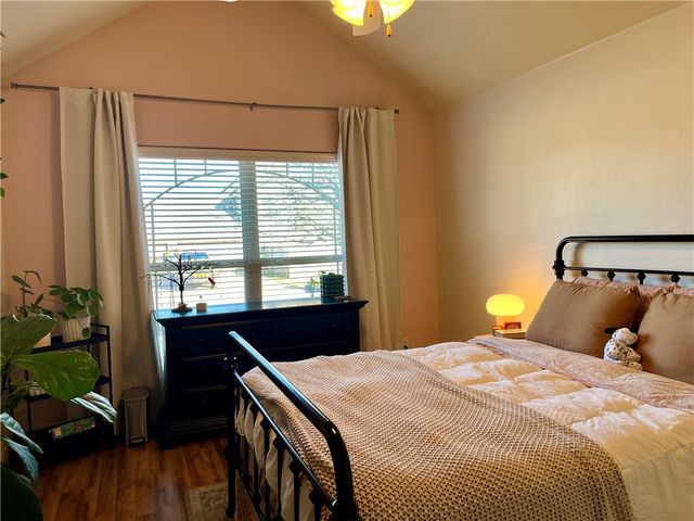 321 Essex Way, Centerton, AR 72719