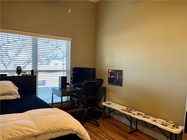 321 Essex Way, Centerton, AR 72719