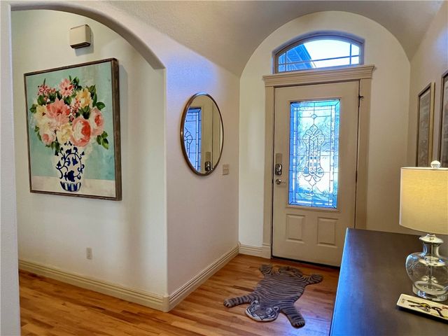 321 Essex Way, Centerton, AR 72719