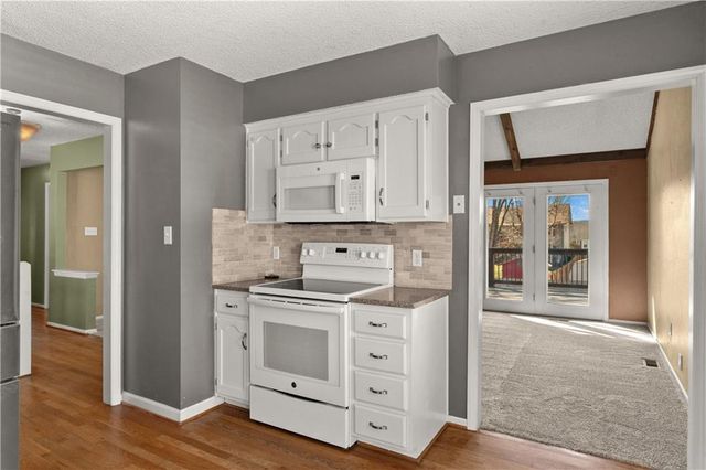 17209 51st Terrace Court S, Independence, MO 64055