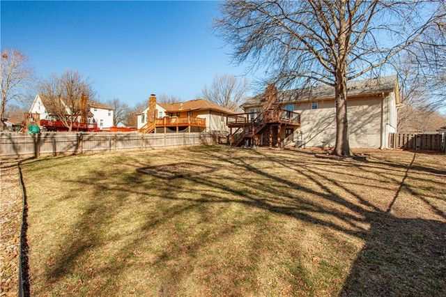 17209 51st Terrace Court S, Independence, MO 64055