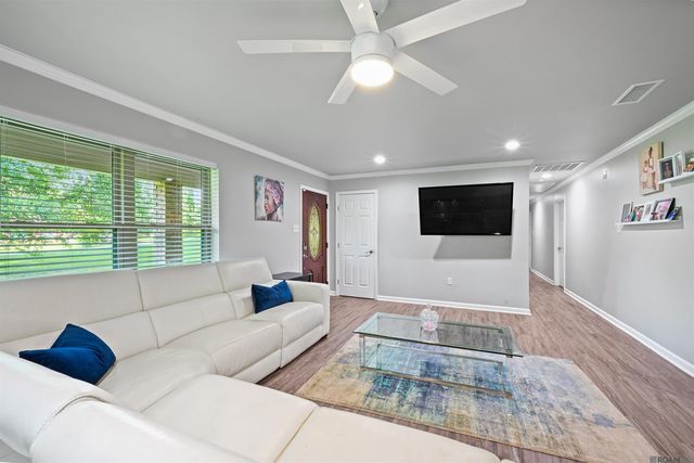 10890 Brown Rd, St Francisville, LA 70775