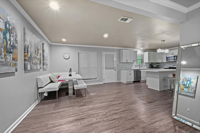 10890 Brown Rd, St Francisville, LA 70775