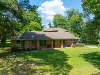 10890 Brown Rd, St Francisville, LA 70775