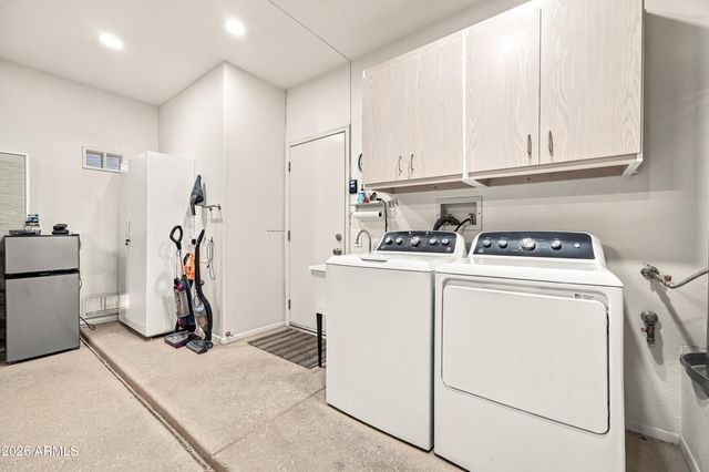 13664 W RAVENSWOOD Drive, Sun City West, AZ 85375