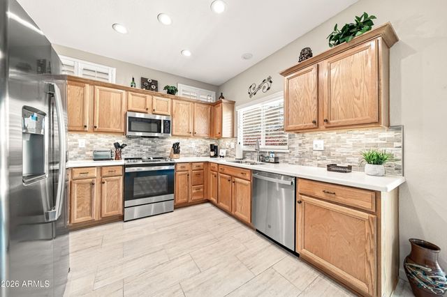 13664 W RAVENSWOOD Drive, Sun City West, AZ 85375