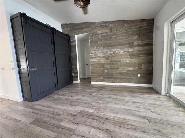 10042 SW 147th Pl, Miami, FL 33196