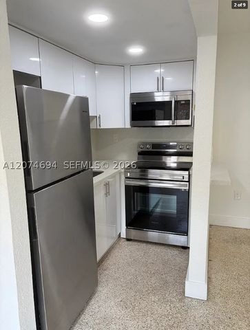 1811 NW 19th Ter 8, Miami, FL 33125