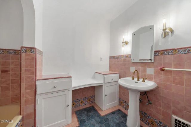 1412 Norton Avenue, Glendale, CA 91202