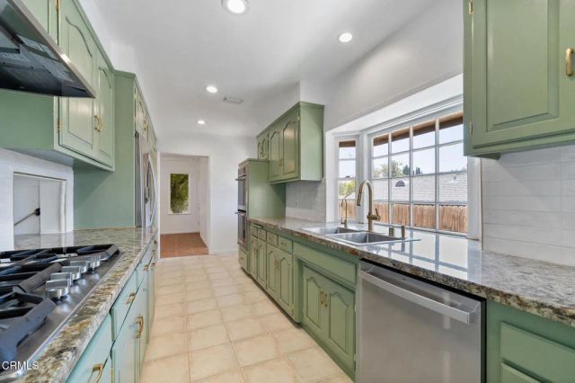 1412 Norton Avenue, Glendale, CA 91202