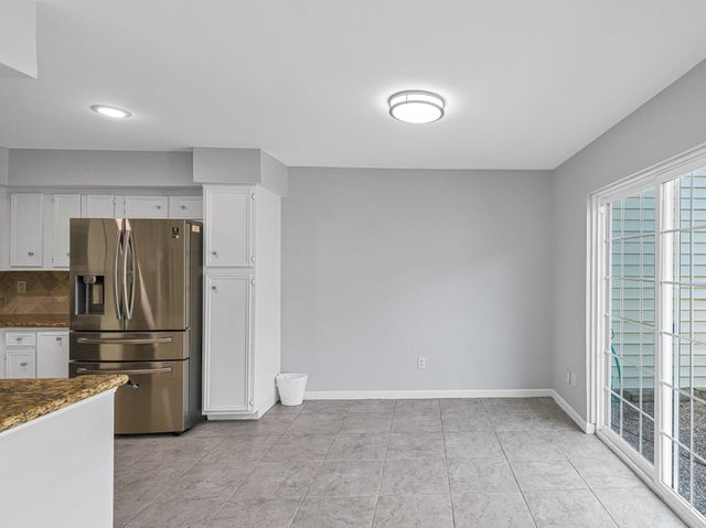 2568 Bering Drive, Houston, TX 77057