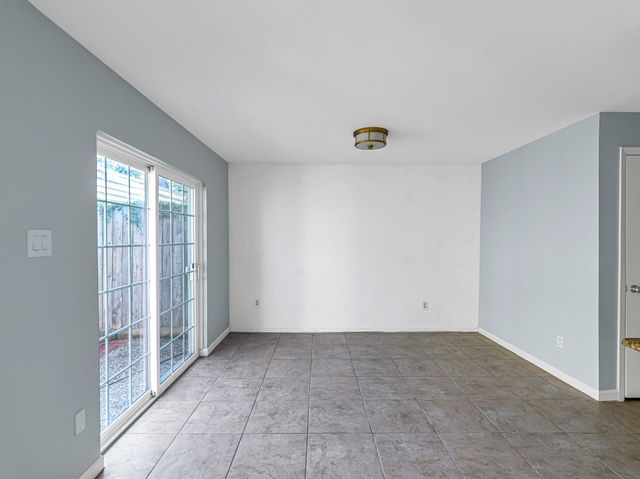 2568 Bering Drive, Houston, TX 77057