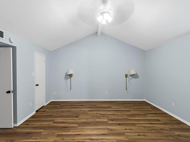 2568 Bering Drive, Houston, TX 77057