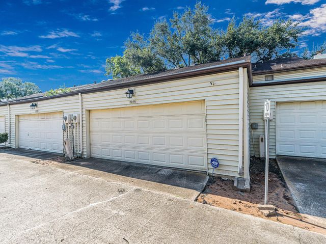 2568 Bering Drive, Houston, TX 77057