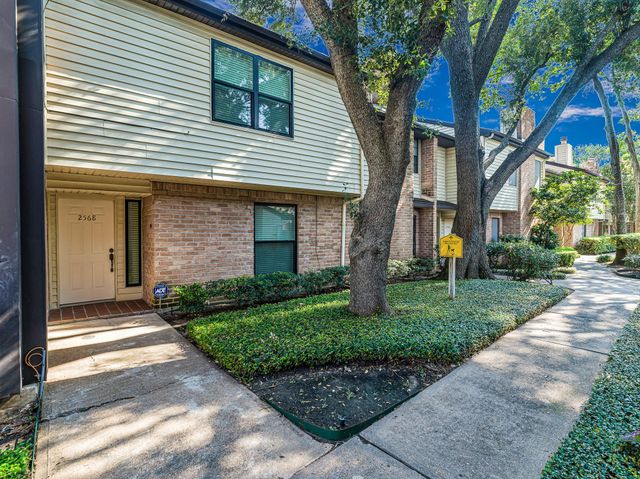 2568 Bering Drive, Houston, TX 77057