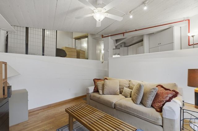 12 Stoneholm Street 425, Boston, MA 02115