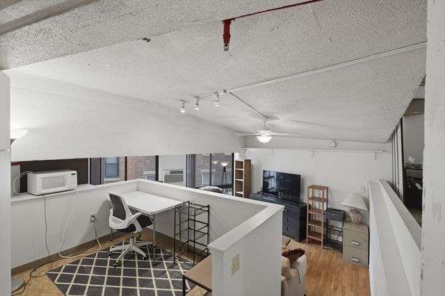 12 Stoneholm Street 425, Boston, MA 02115