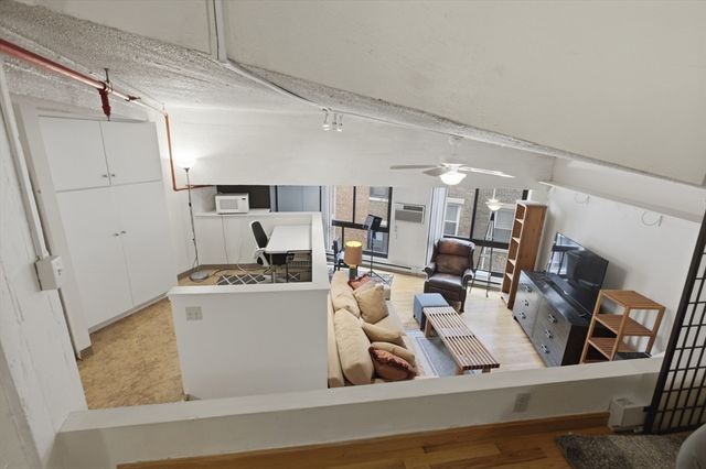 12 Stoneholm Street 425, Boston, MA 02115