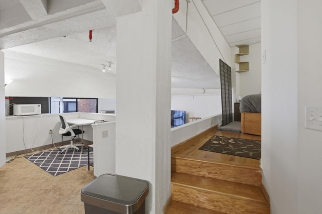 12 Stoneholm Street 425, Boston, MA 02115