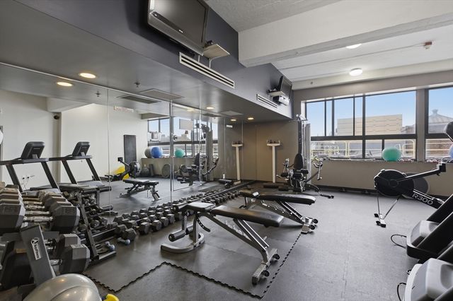 12 Stoneholm Street 425, Boston, MA 02115