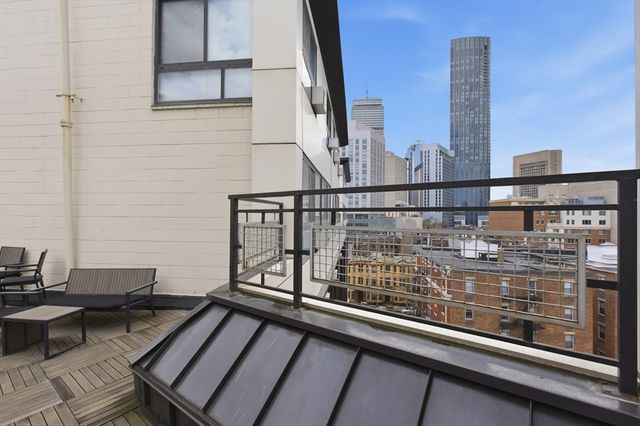 12 Stoneholm Street 425, Boston, MA 02115