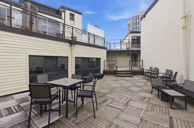 12 Stoneholm Street 425, Boston, MA 02115