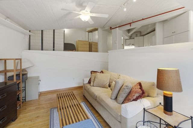 12 Stoneholm Street 425, Boston, MA 02115