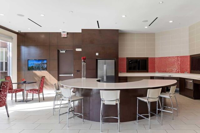 1755 Crescent Plaza Apt No 3036 Drive, Houston, TX 77077