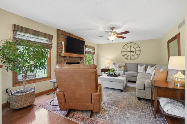 71 Hickory Court, Geneseo, IL 61254