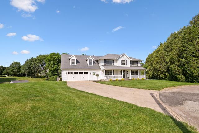 71 Hickory Court, Geneseo, IL 61254