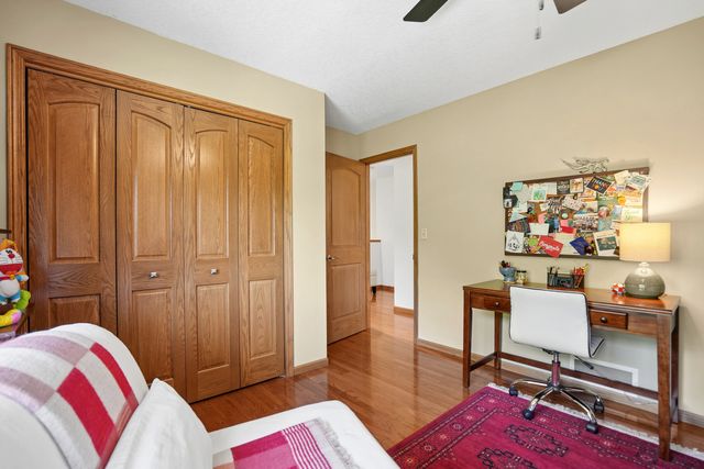 71 Hickory Court, Geneseo, IL 61254