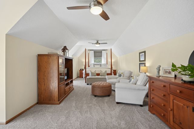 71 Hickory Court, Geneseo, IL 61254