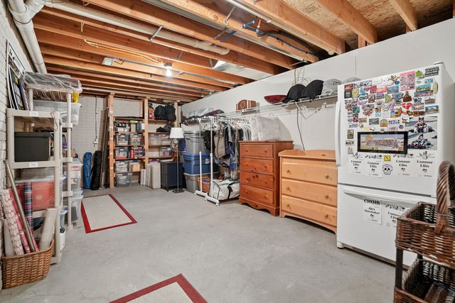 71 Hickory Court, Geneseo, IL 61254