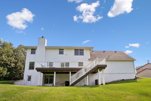 71 Hickory Court, Geneseo, IL 61254