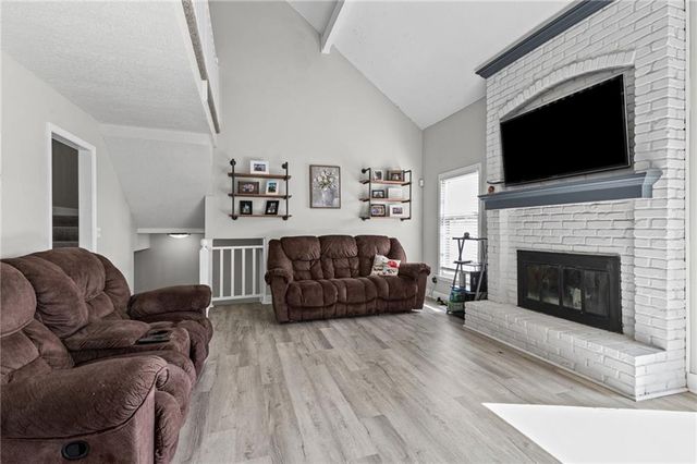 12725 W 116th Street, Overland Park, KS 66210