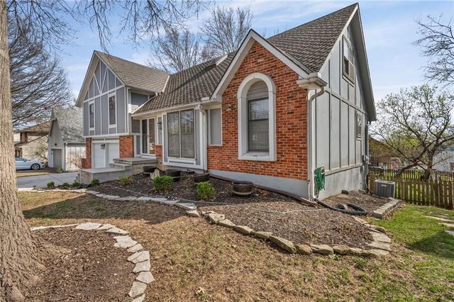 12725 W 116th Street, Overland Park, KS 66210