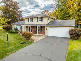 1 Cypress Circle, Perinton, NY 14450