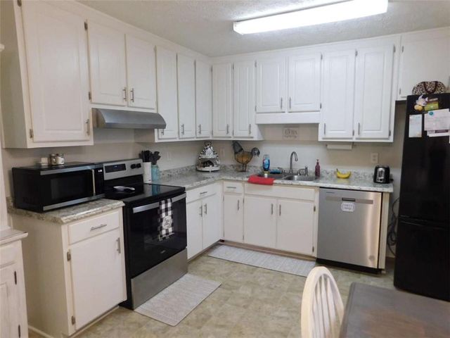 230 Laurel Way, Covington, GA 30016