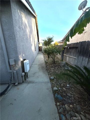 1335 Torrey Pines Court, Atwater, CA 95301