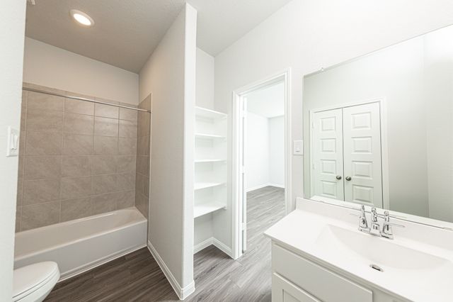 6900 Night Owl Lane, Fort Worth, TX 76036