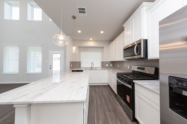 6900 Night Owl Lane, Fort Worth, TX 76036