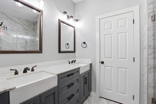 5016 Elizabeth Street, Granbury, TX 76048