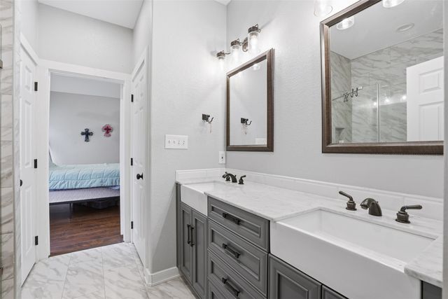 5016 Elizabeth Street, Granbury, TX 76048